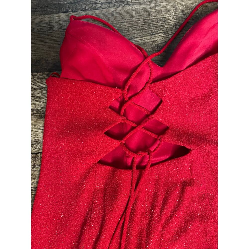 Red Mini Homecoming Dress Plunging Neckline - Crisscross Back - Size 18 - Picture 3 of 9
